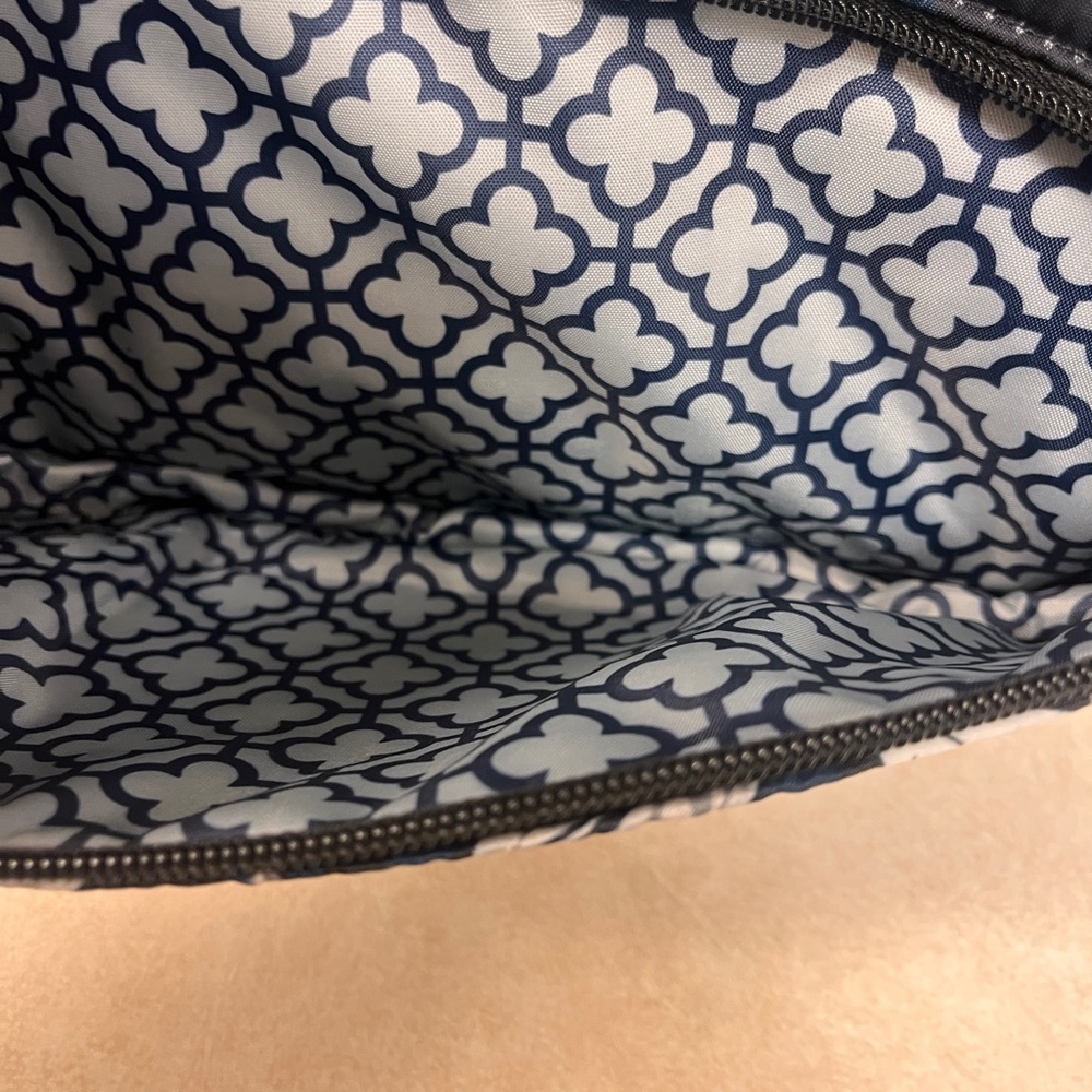 Lug Bag - Floral Black and White Hippy Crossbody Bag - Picture 7 of 10